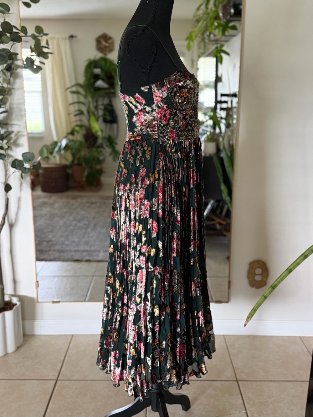 VERB Pallavi Singhee Plissé Pleated Sequin Embellished Smocked Corset Midi Dress - Picture 6 of 16